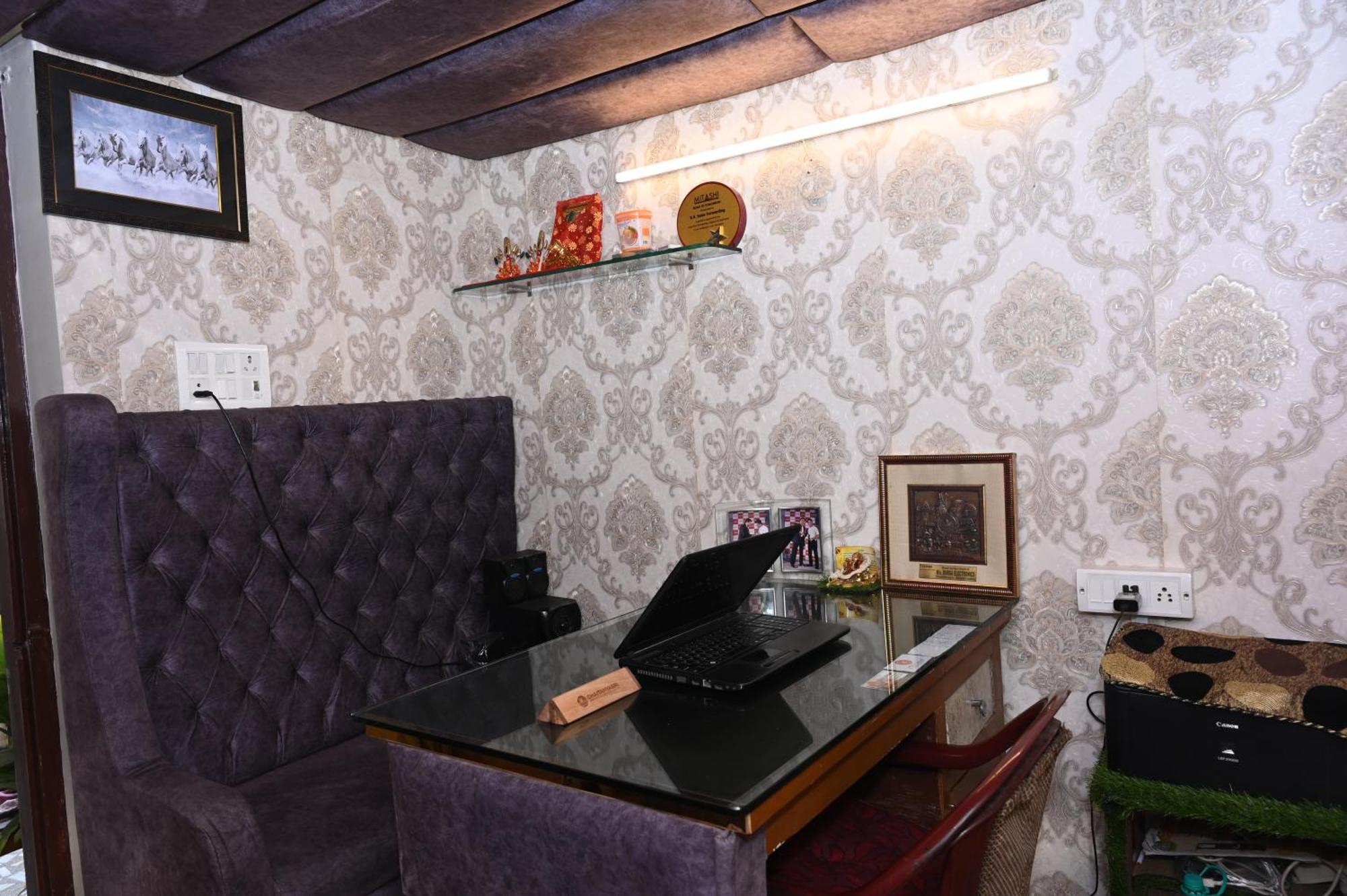 Guest house Siddhivinayak Temple